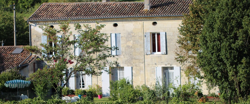 Fronsac et Canon Fronsac au Chateau Franc Capet La façade de la maison